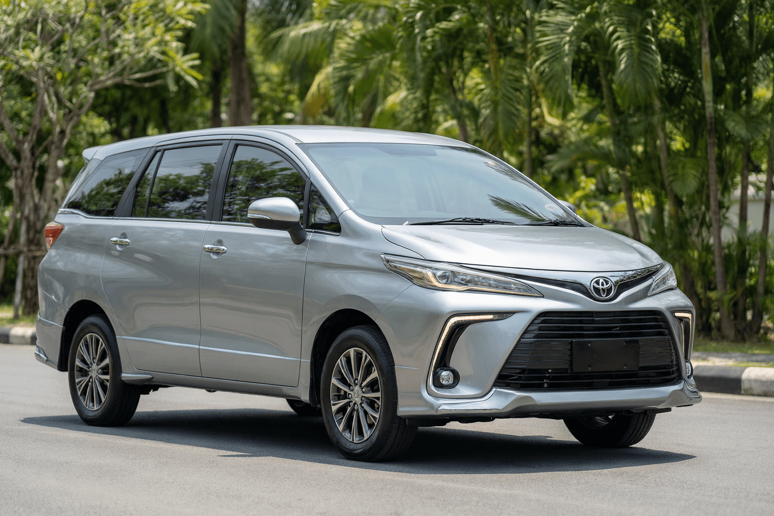 Innova Zenix Q (LUX)